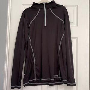 Predator mountain wear 1/4 zip breathable wicking